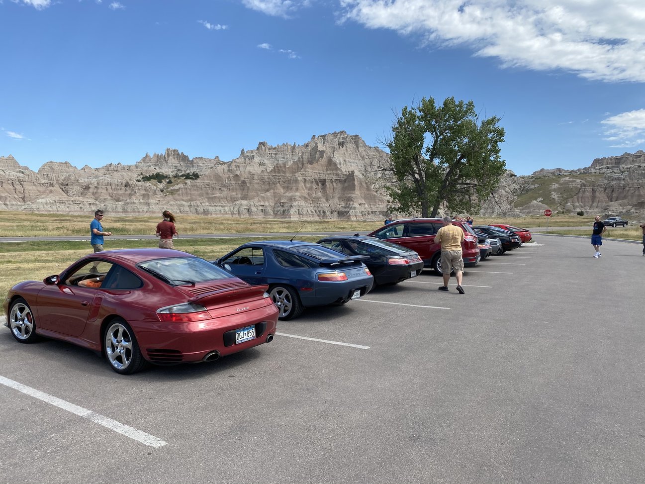 sharks in the badlands 928s event cars in the parking lot 
