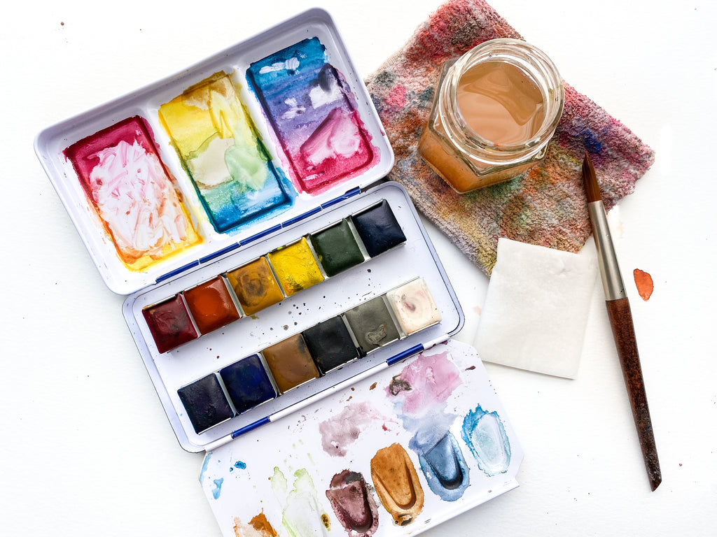 Breaking In Enamel Palettes & Mixing Areas To Prevent Watercolor