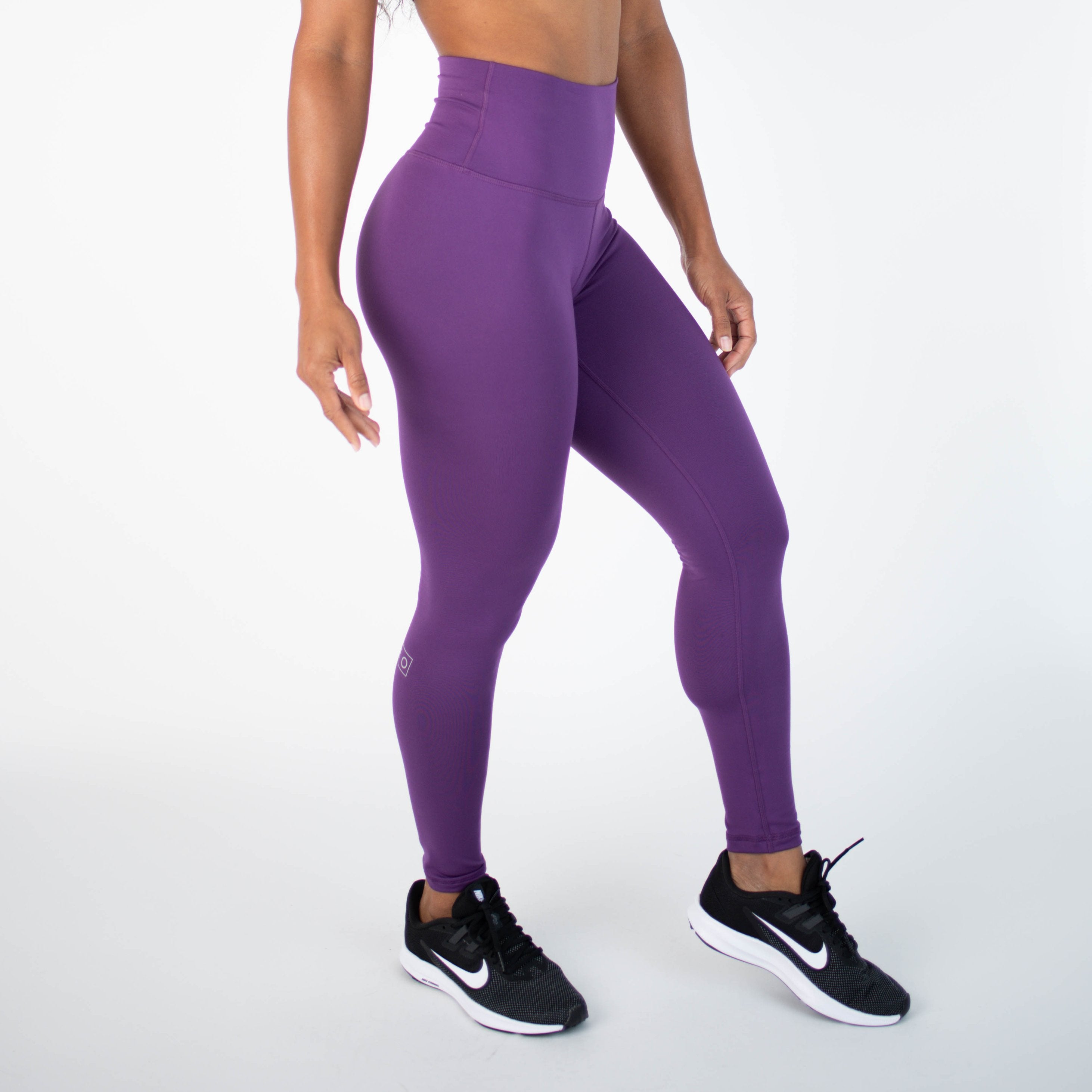Fit for a queen!👑 Complete your FLEO legging empire with Imperial Purple  El Toro 25” 💜 JUST restocked and available in all sizes 😊 Click…