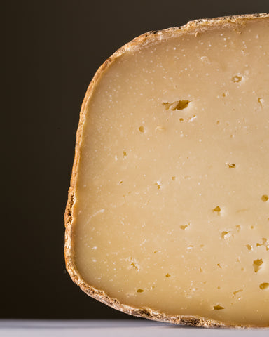 vitamins in Garrotxa aged goat cheese 