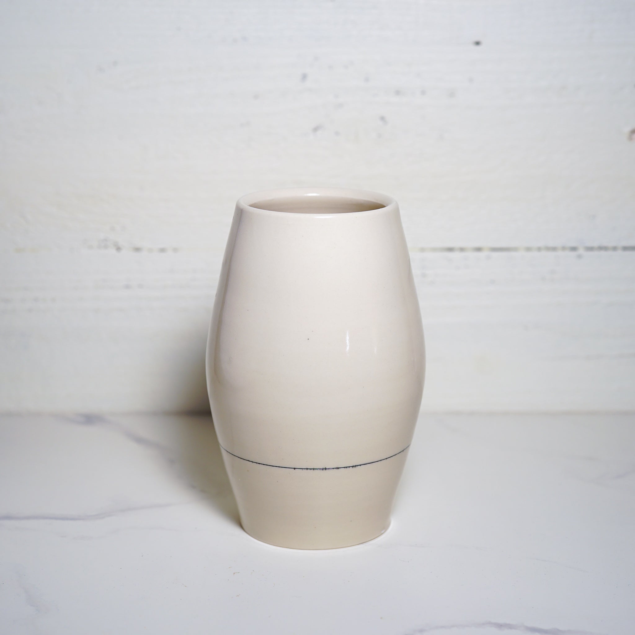 Hand-Thrown Vase-2021-002