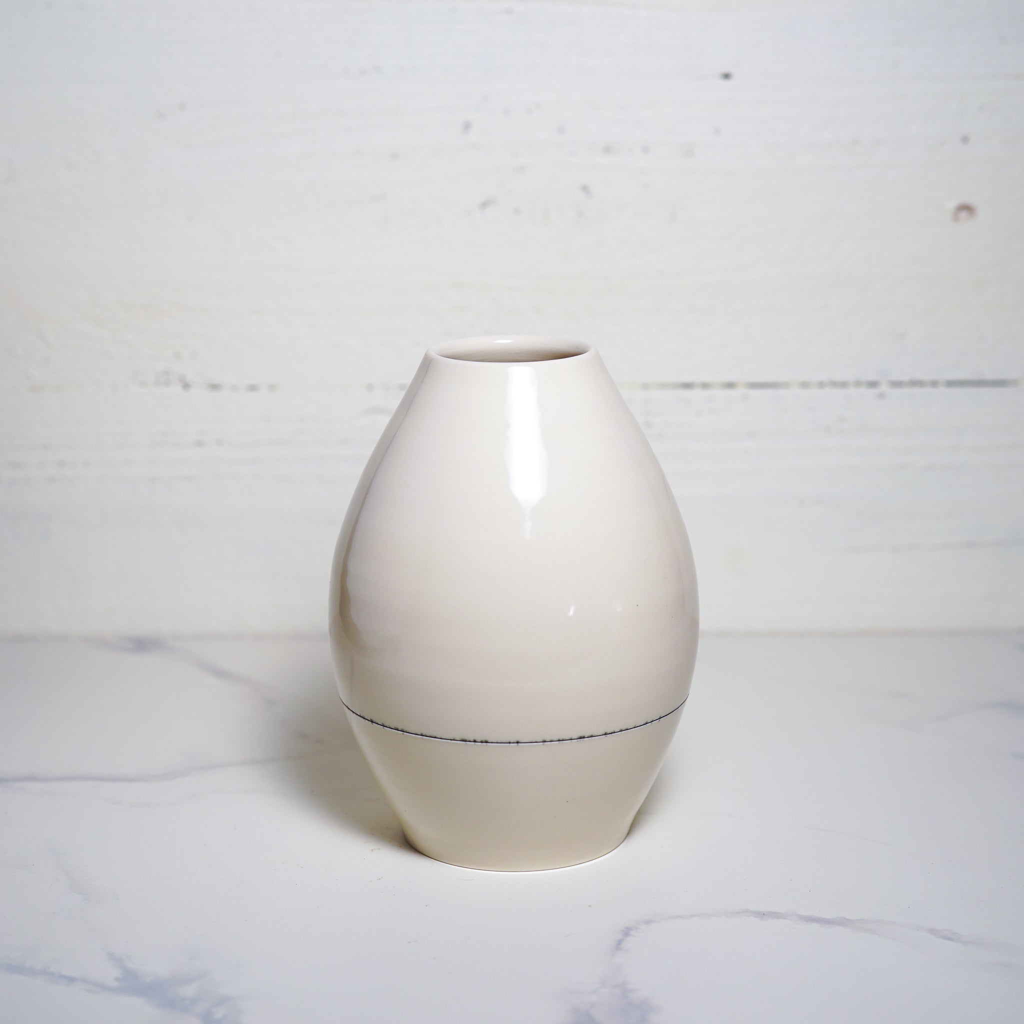 Hand-Thrown Vase-2021-004
