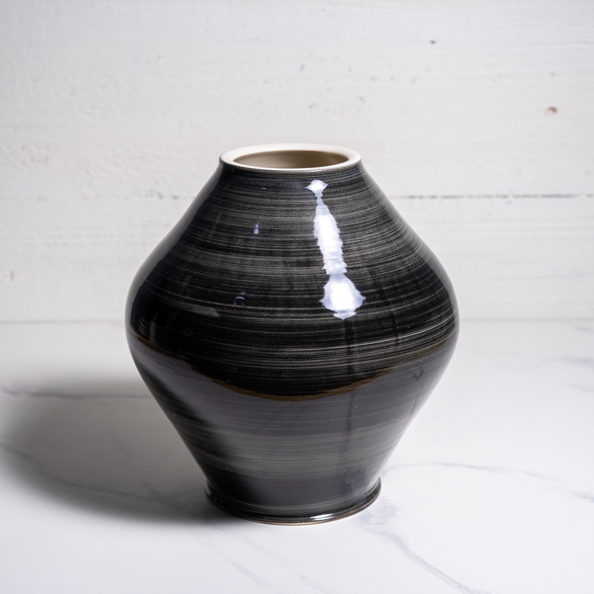 Hand-Thrown Vase-2021-009