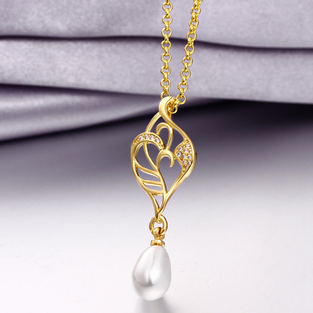 Freshwater Pearl Austrian Curved Pendant Necklace in 14K Gold – Golden ...