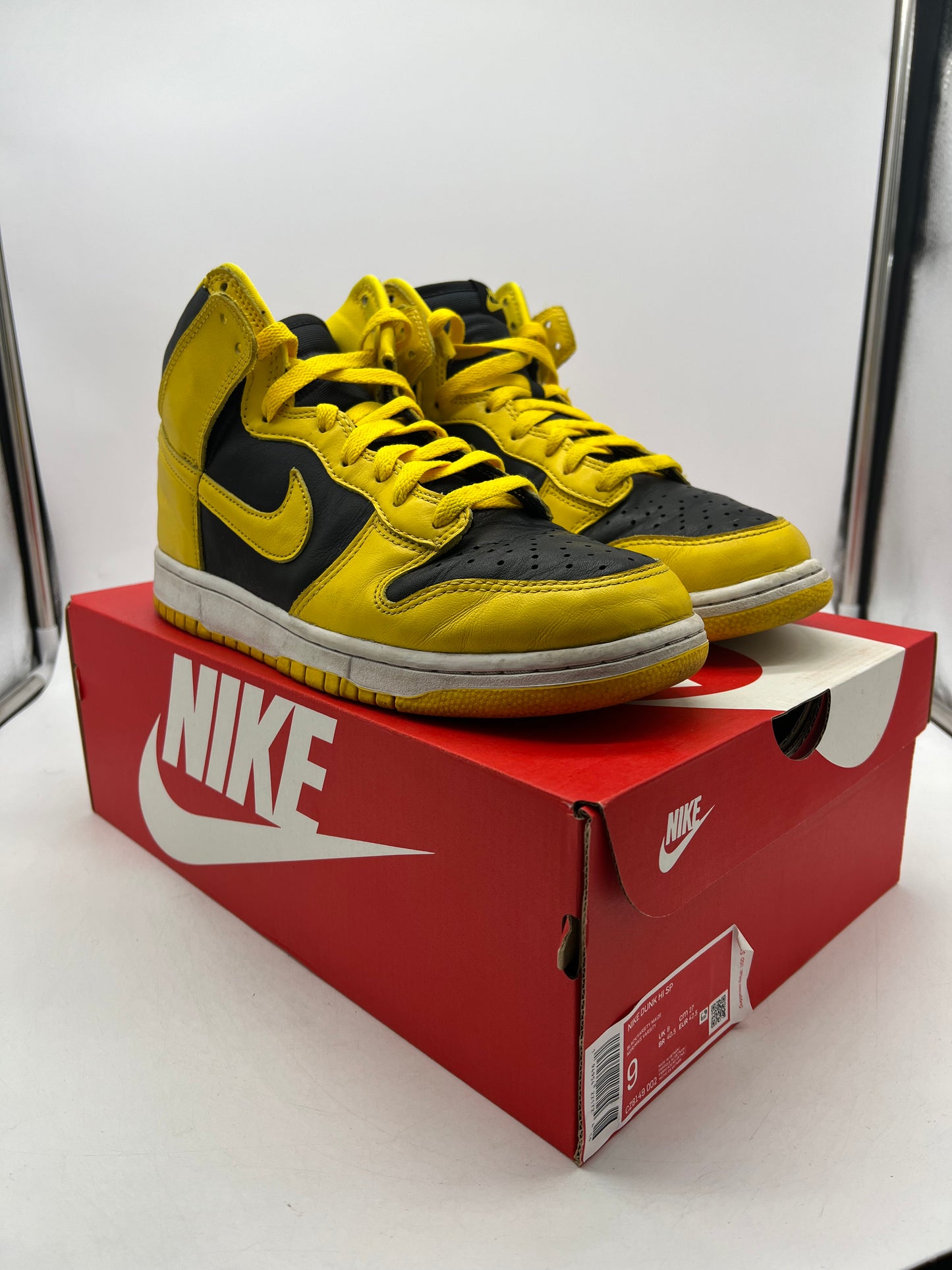 nike dunk iowa low