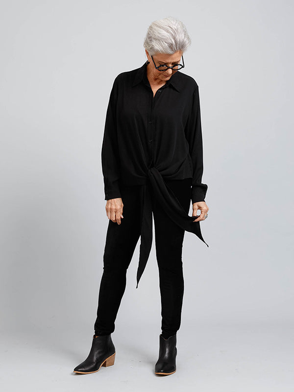 Alias Tie Shirt in Black