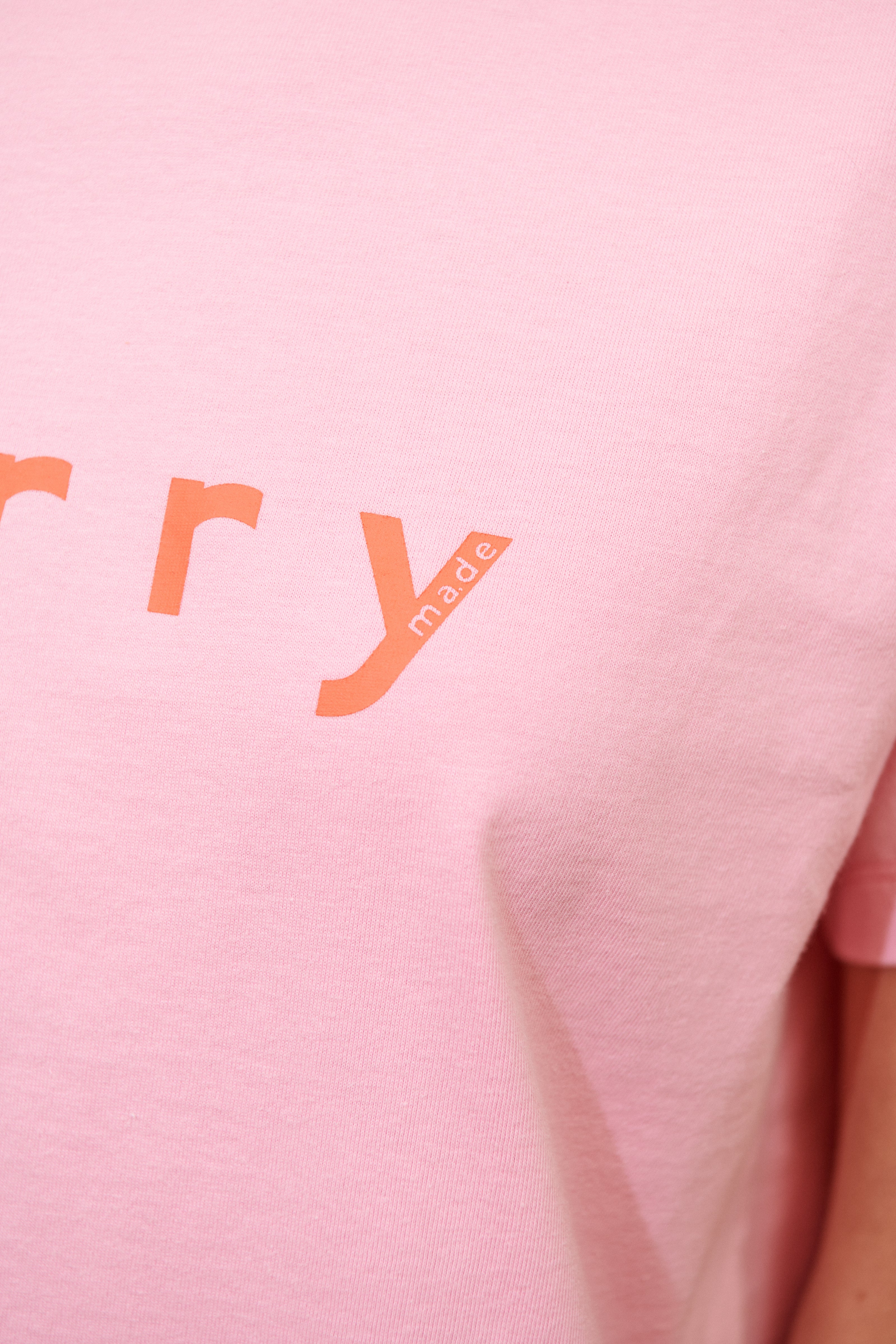 Barry Tee in Pink