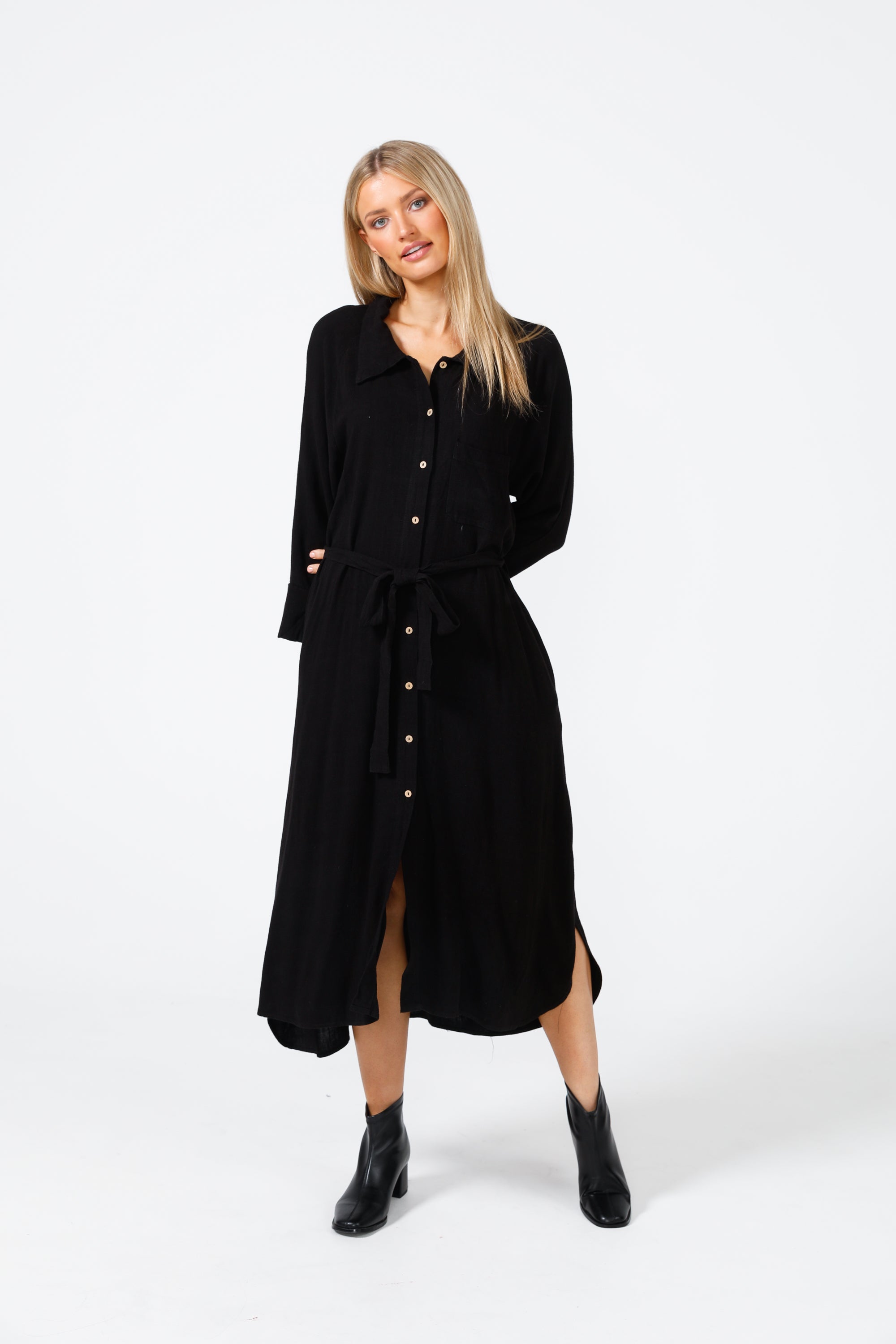 Ines Shirtdress in Black