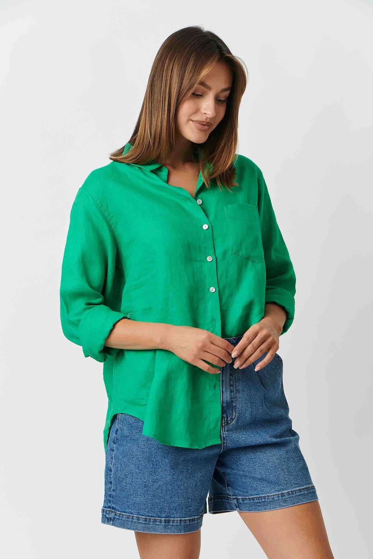 Linen Boyfriend Shirt in Palme