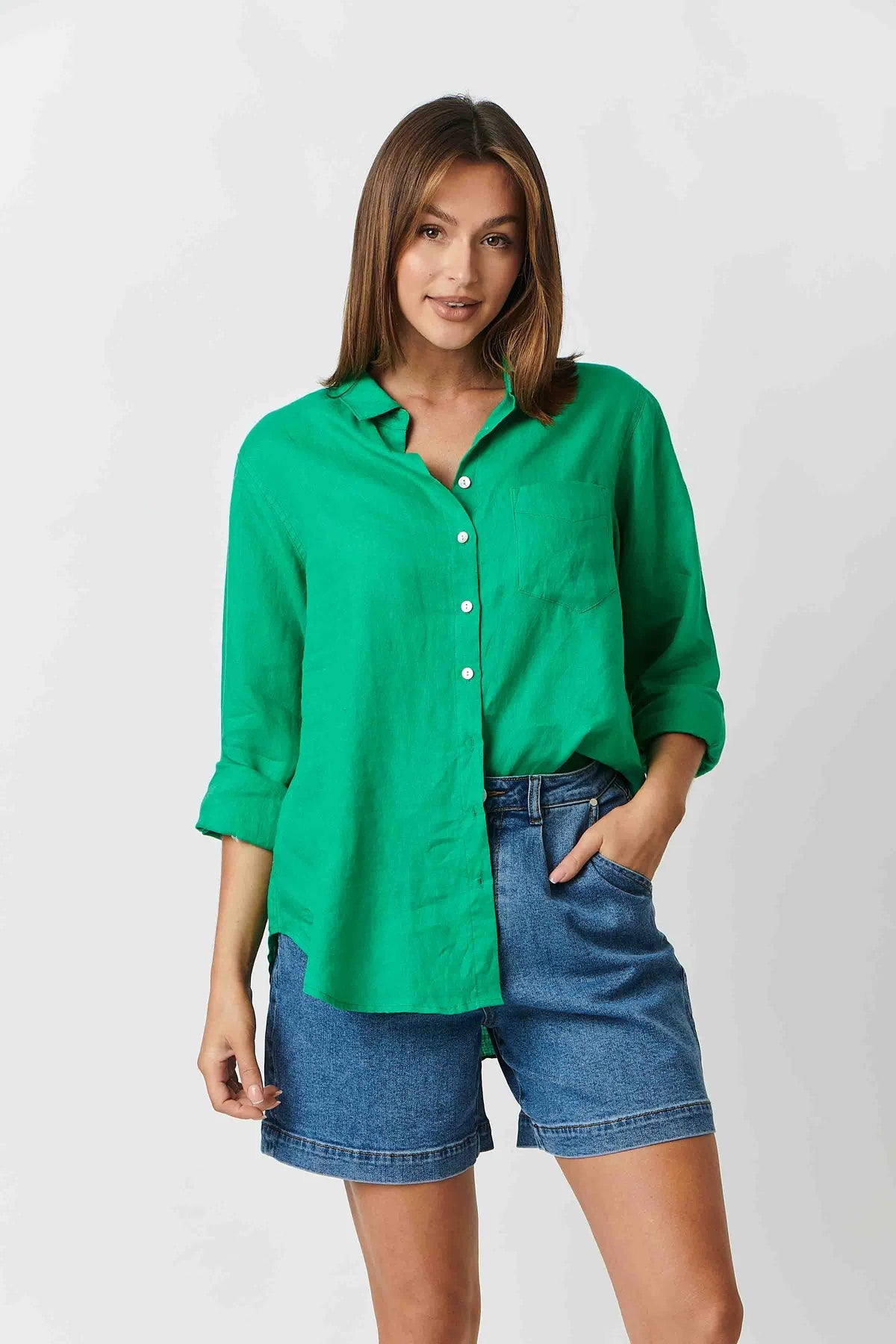 Linen Boyfriend Shirt in Palme