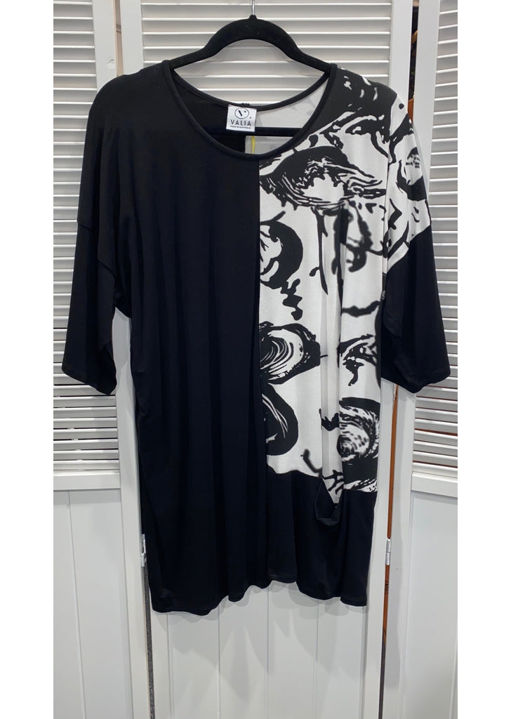 Half bay Tunic in Black/White