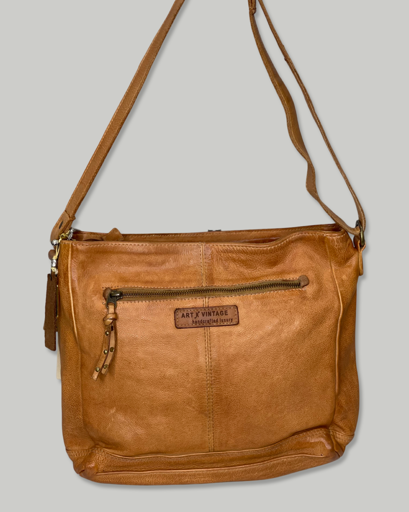 Bailey Woven Hobo Bag in Barley