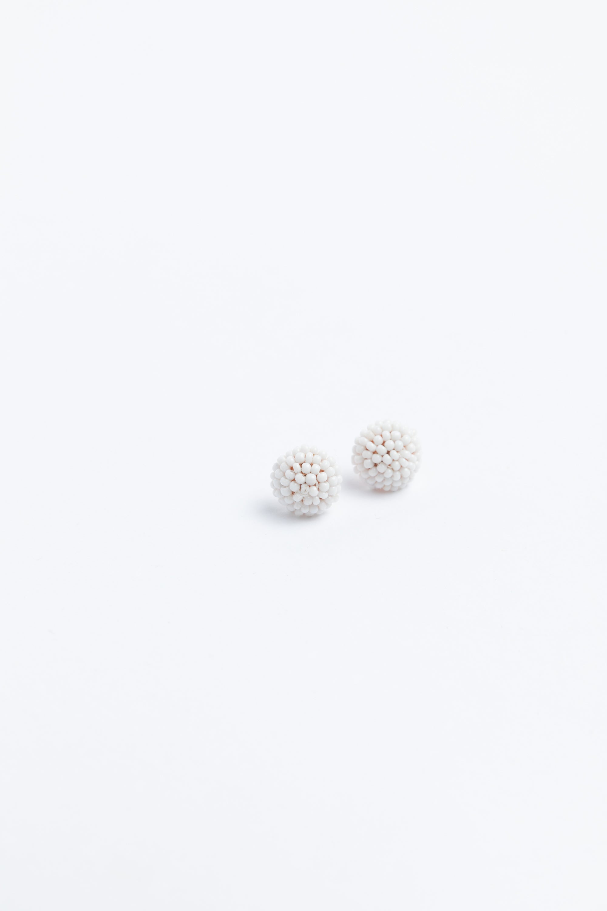 Echo Stud Earrings in White