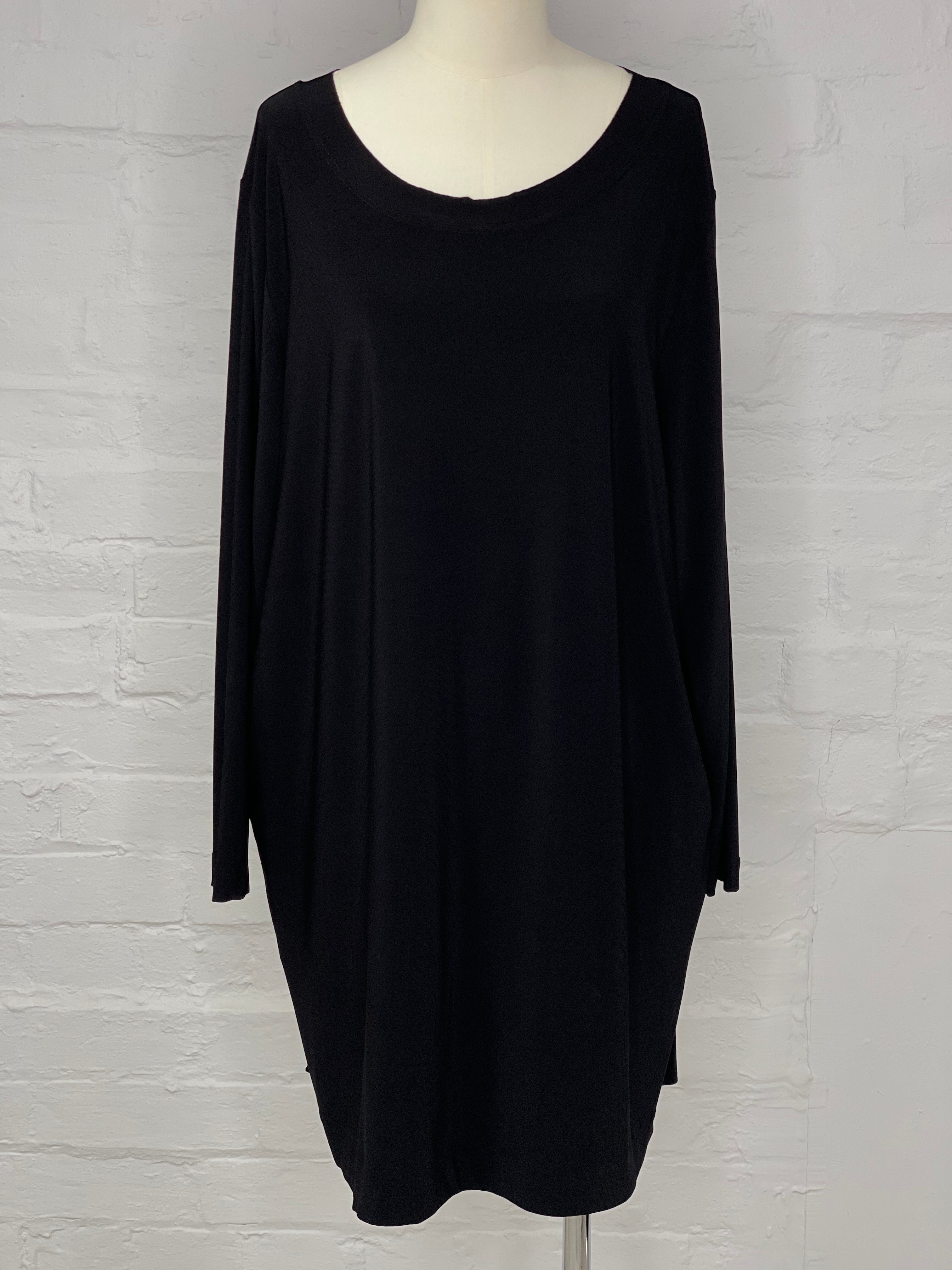 Kumiko Tunic Dress in Black