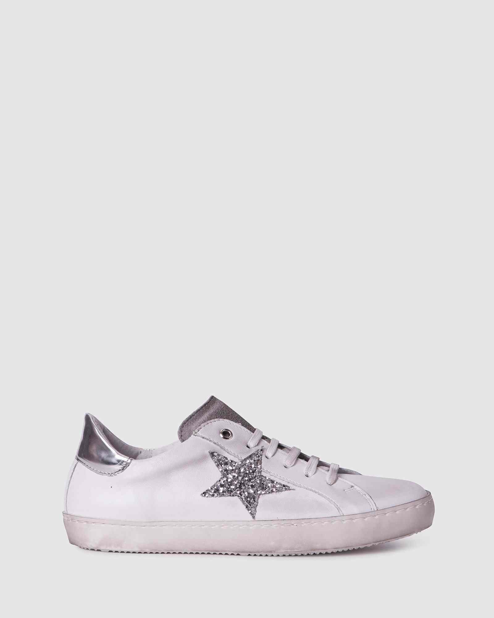 Flash Sneaker in Silver