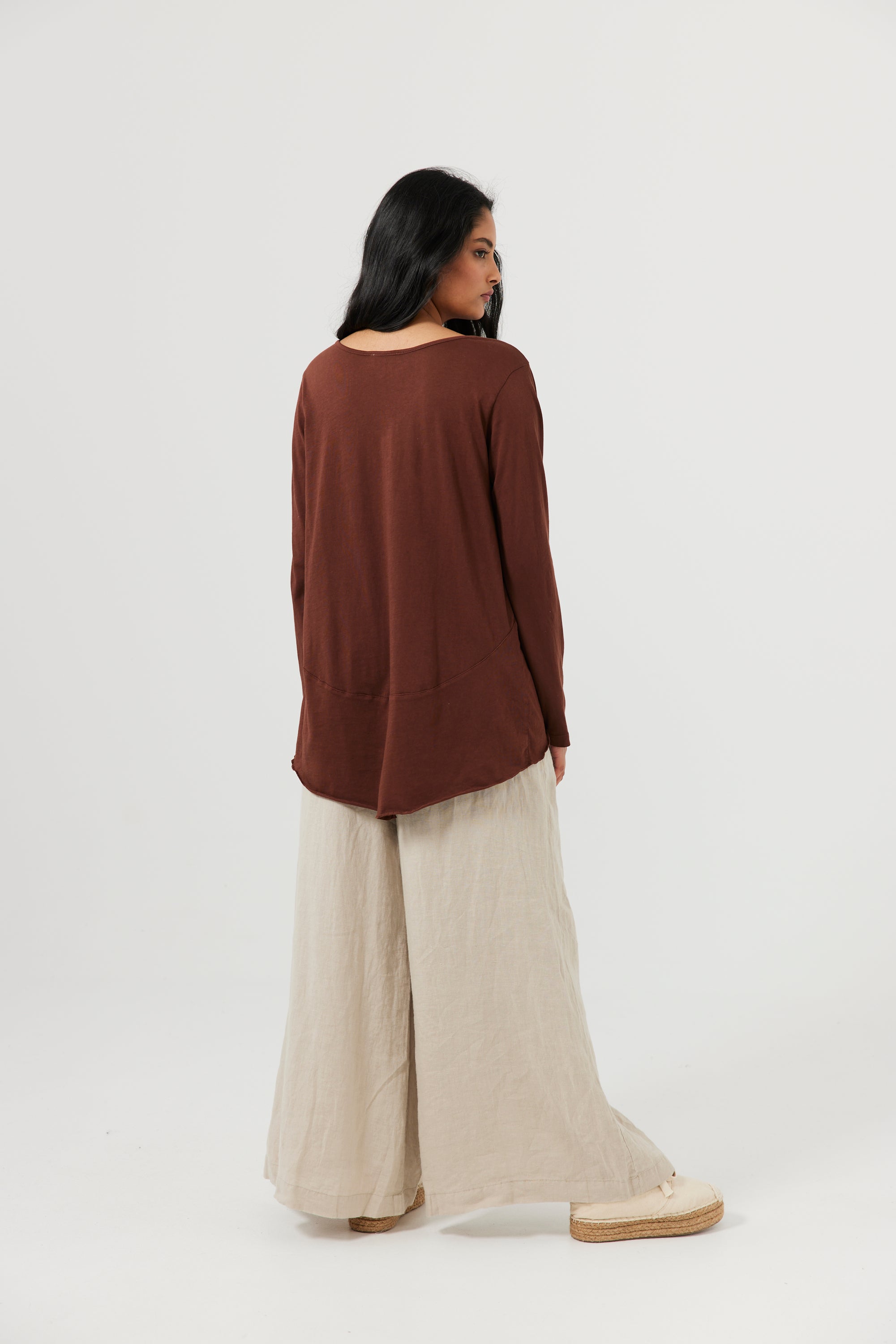 Congo Long Sleeve Tee in Chocolate Wash