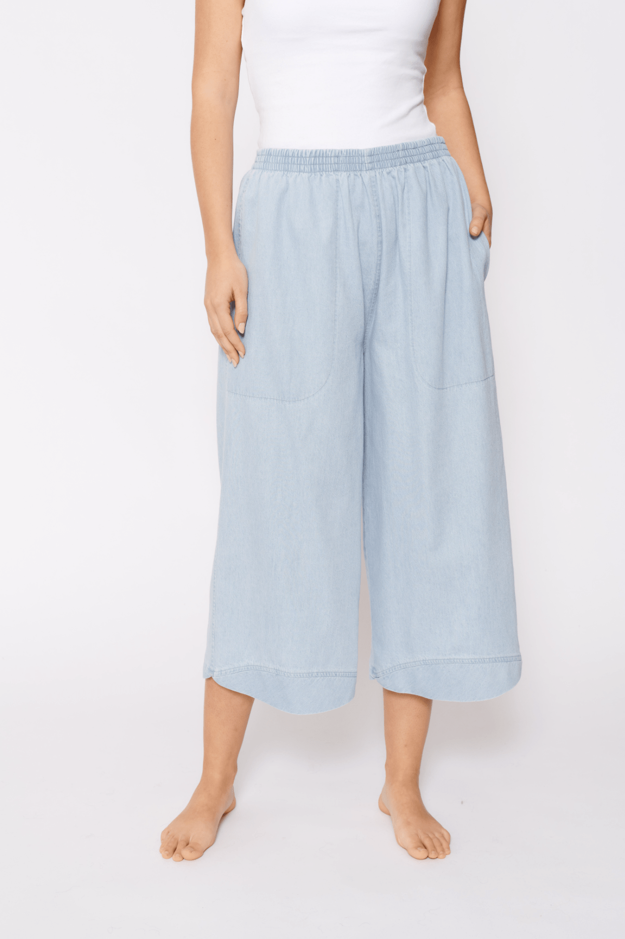 Lounge Pants in Pale Blue