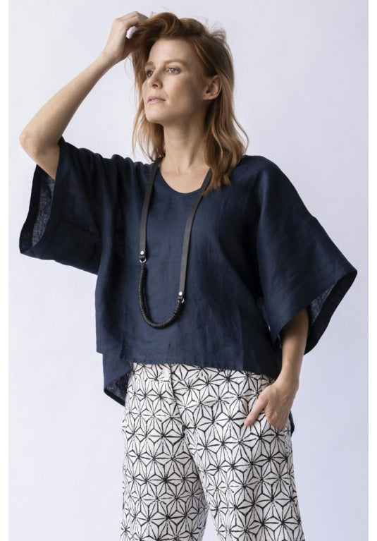 Fuzuki Top in Navy