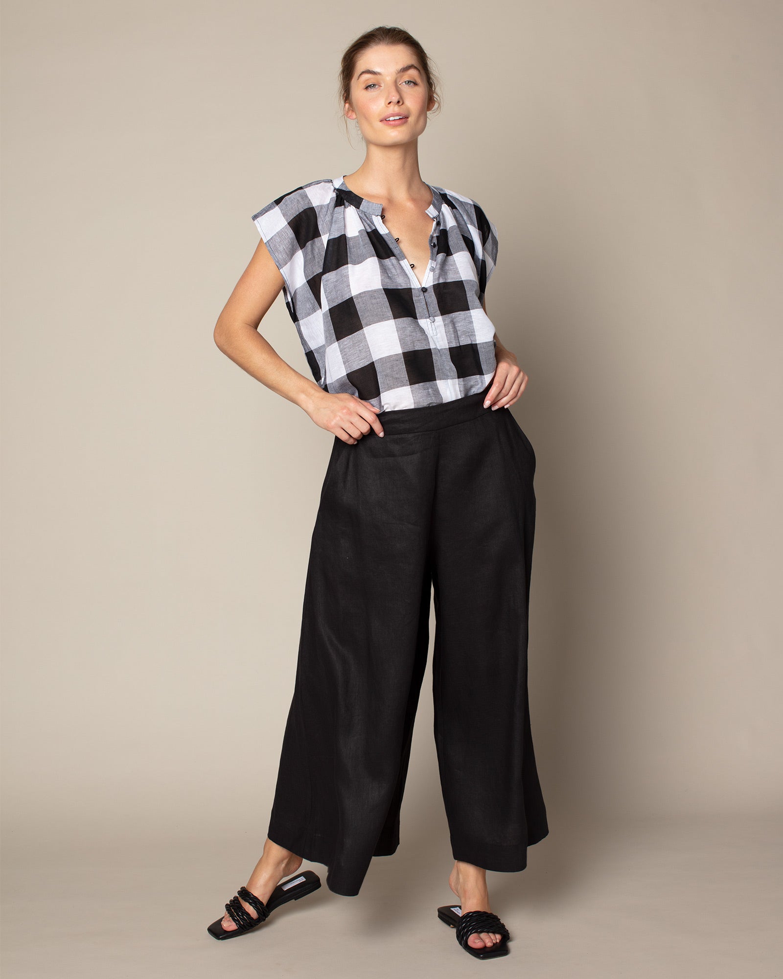 Court Pant in Black