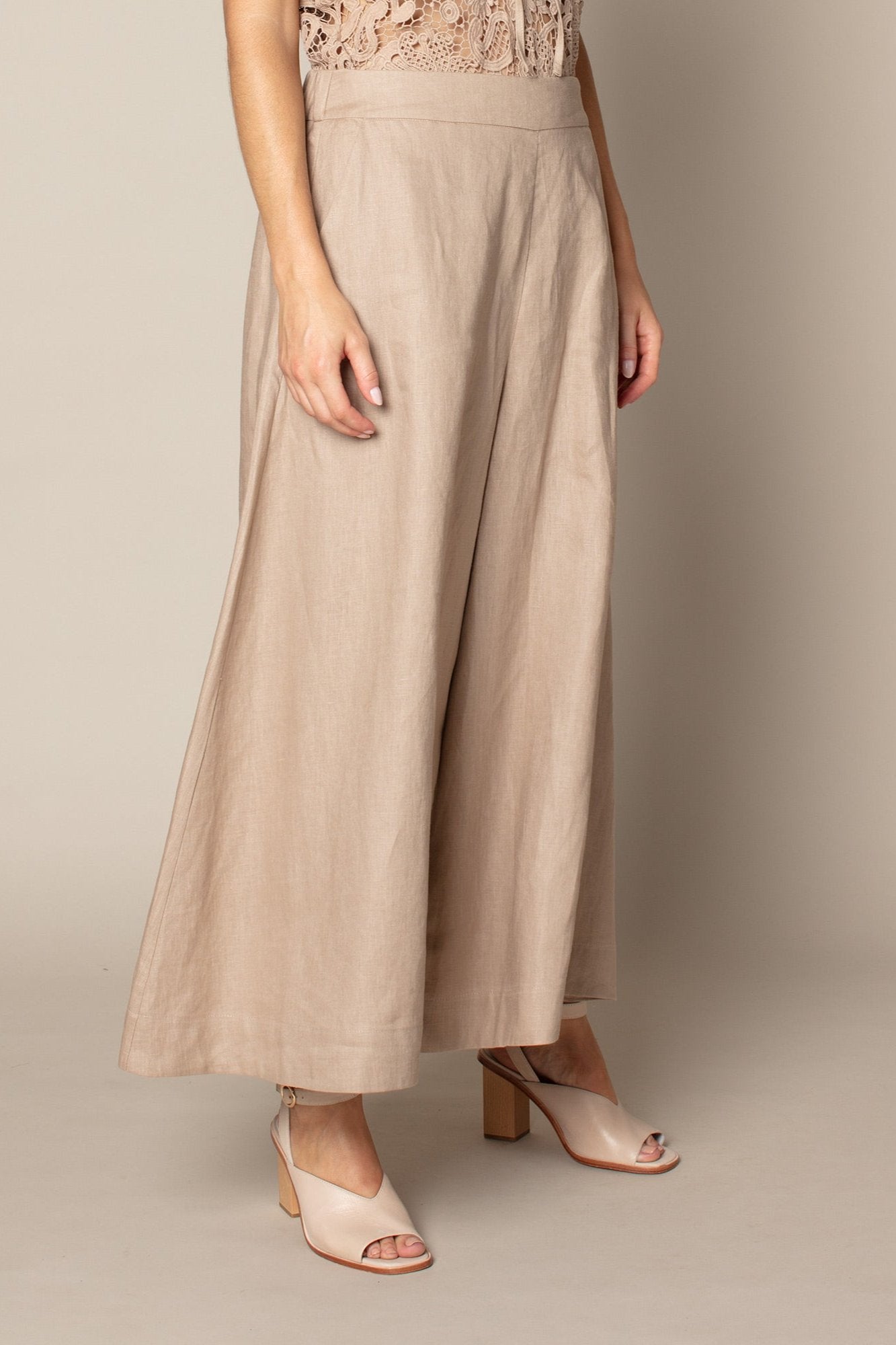 Court Pant in Caramello