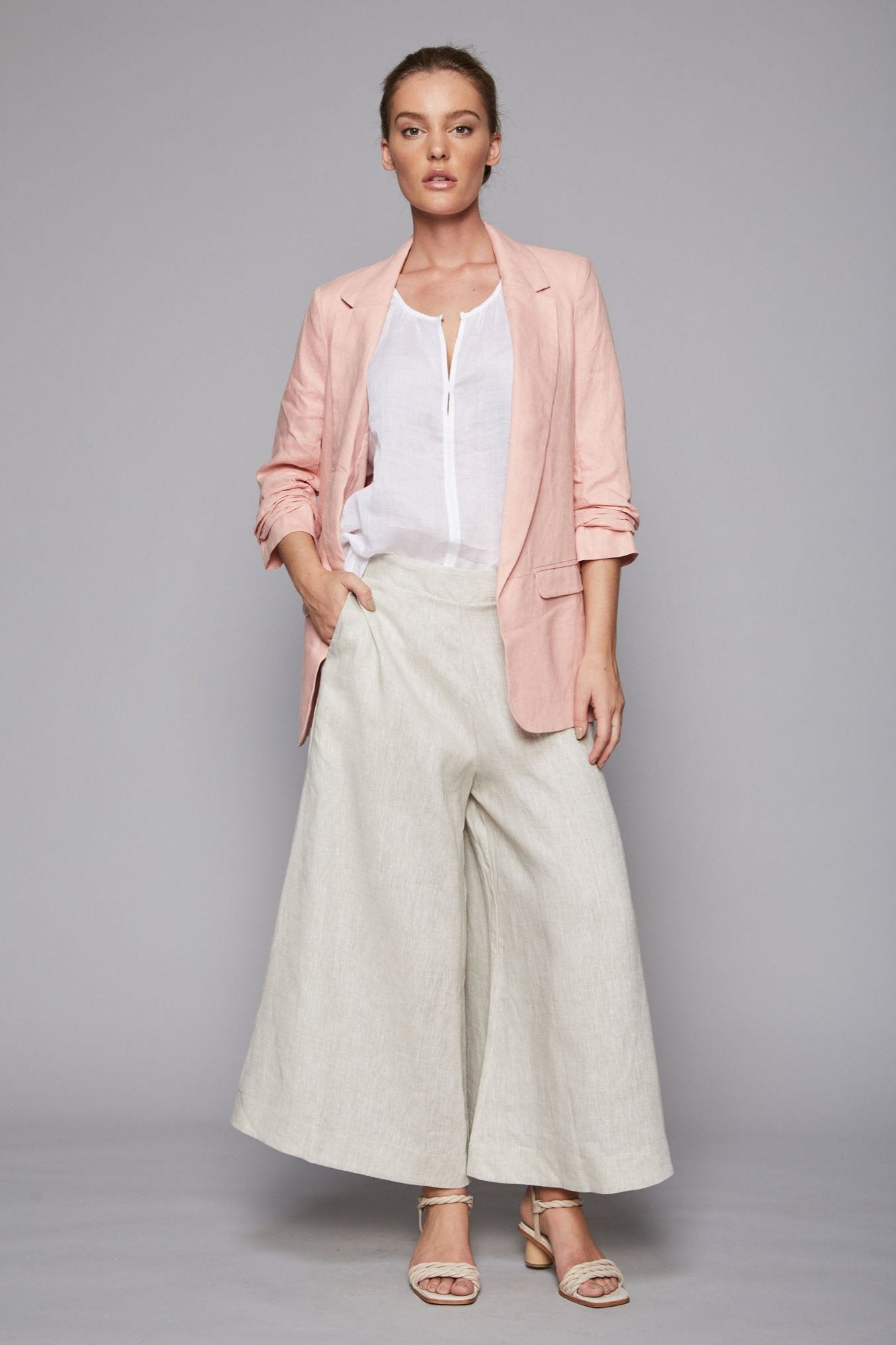 Court Pant in Stone