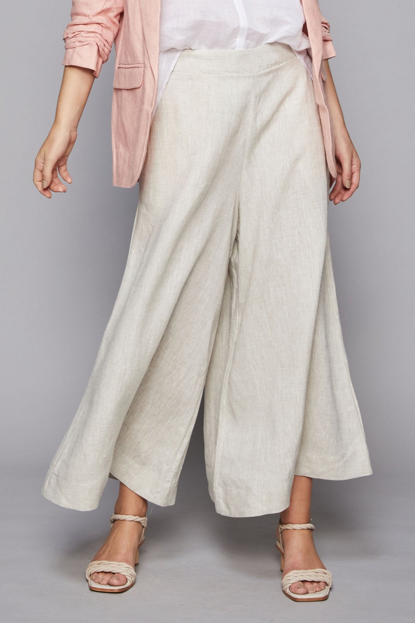 Court Pant in Stone