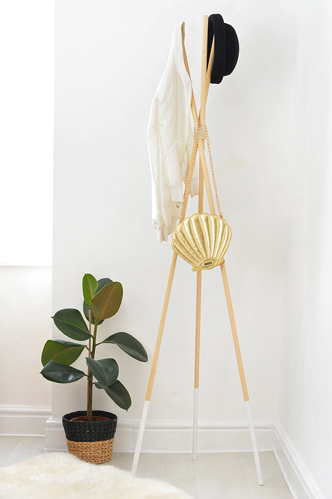 DIY Teepee Coat Stand by Burkatron