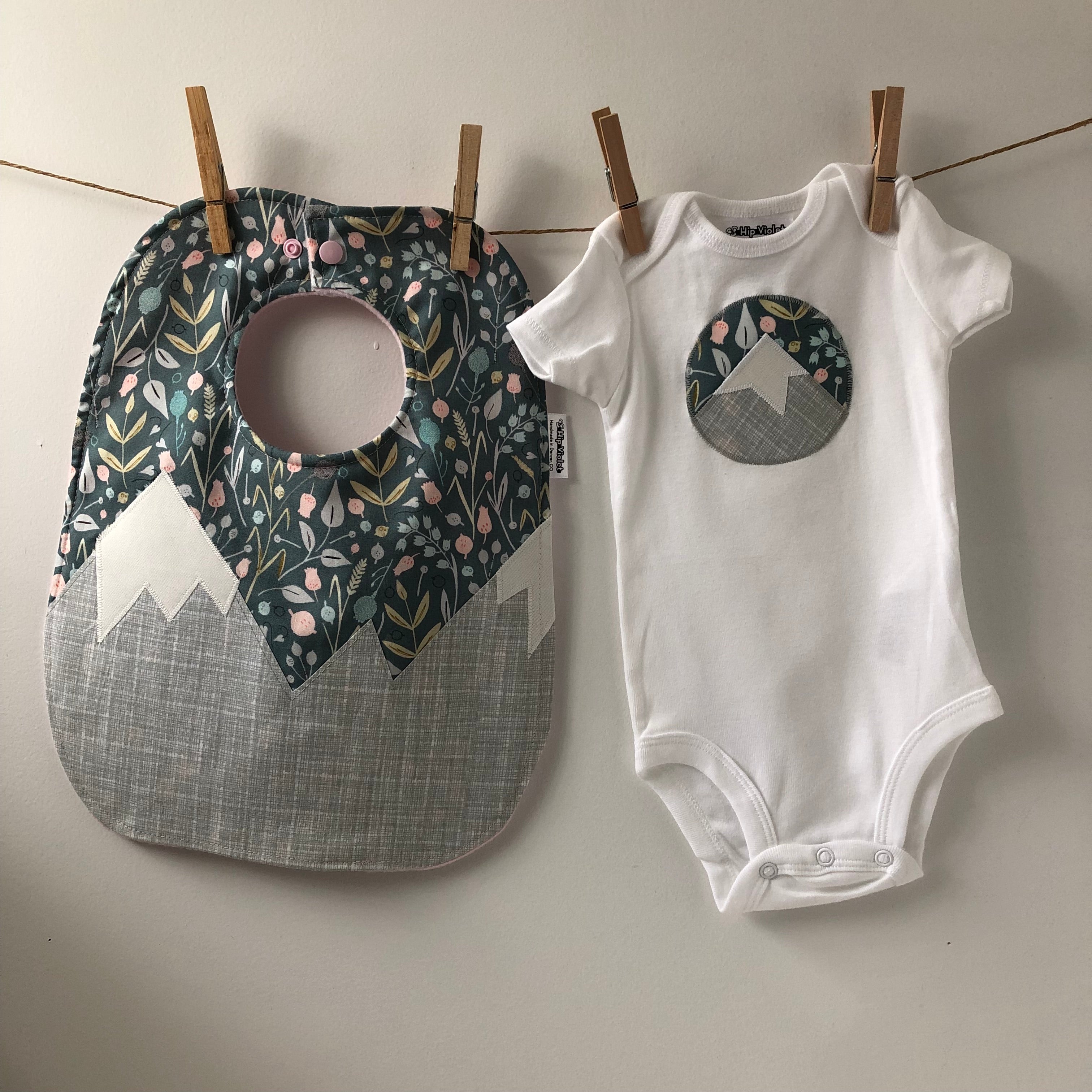 grey baby bibs