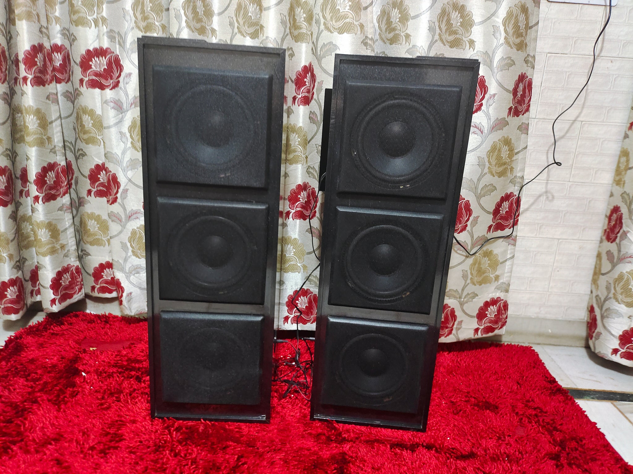 cmax tower speakers