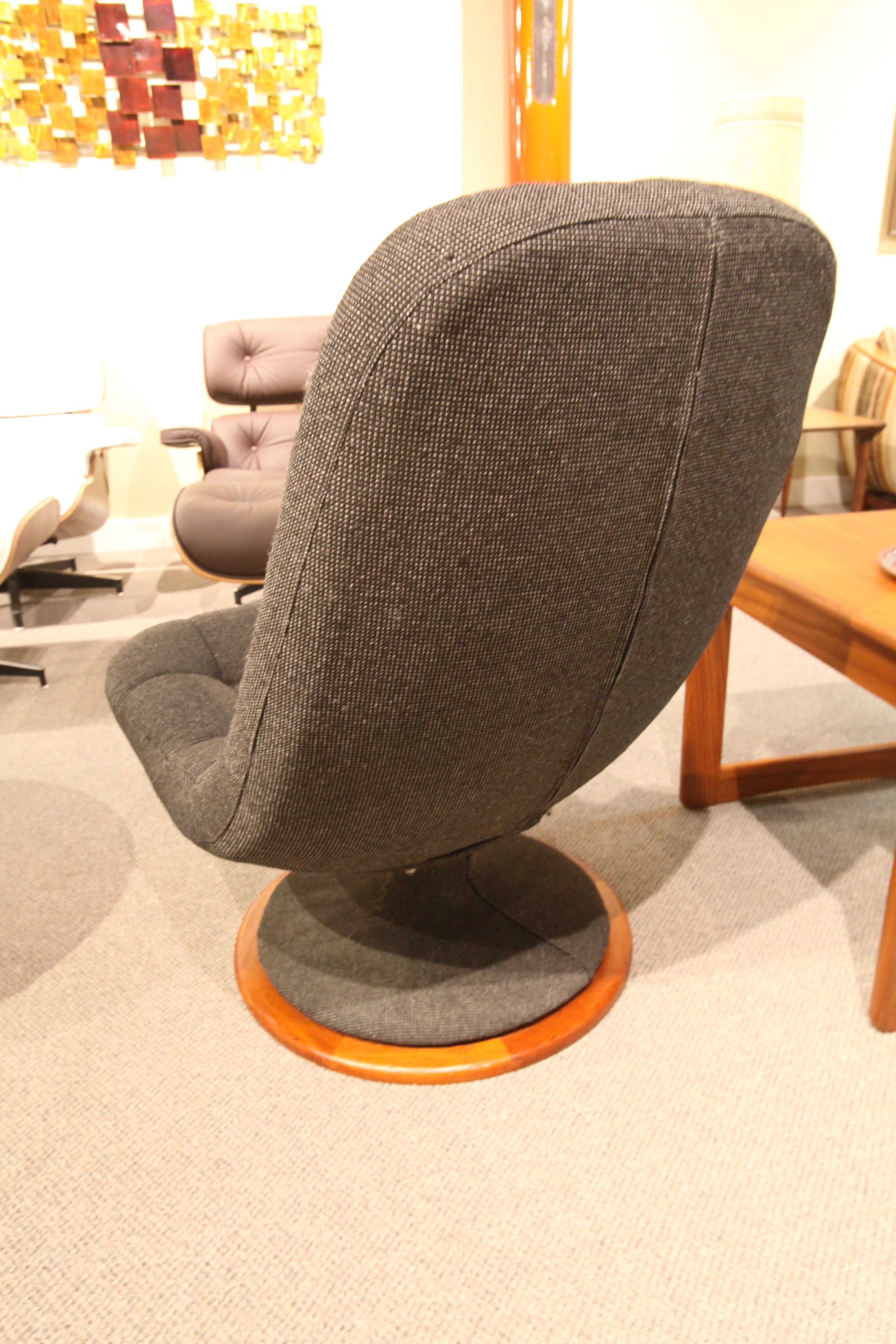 R. Huber Mid Century Swivel Scoop Chair with Teak Base – Consign Design