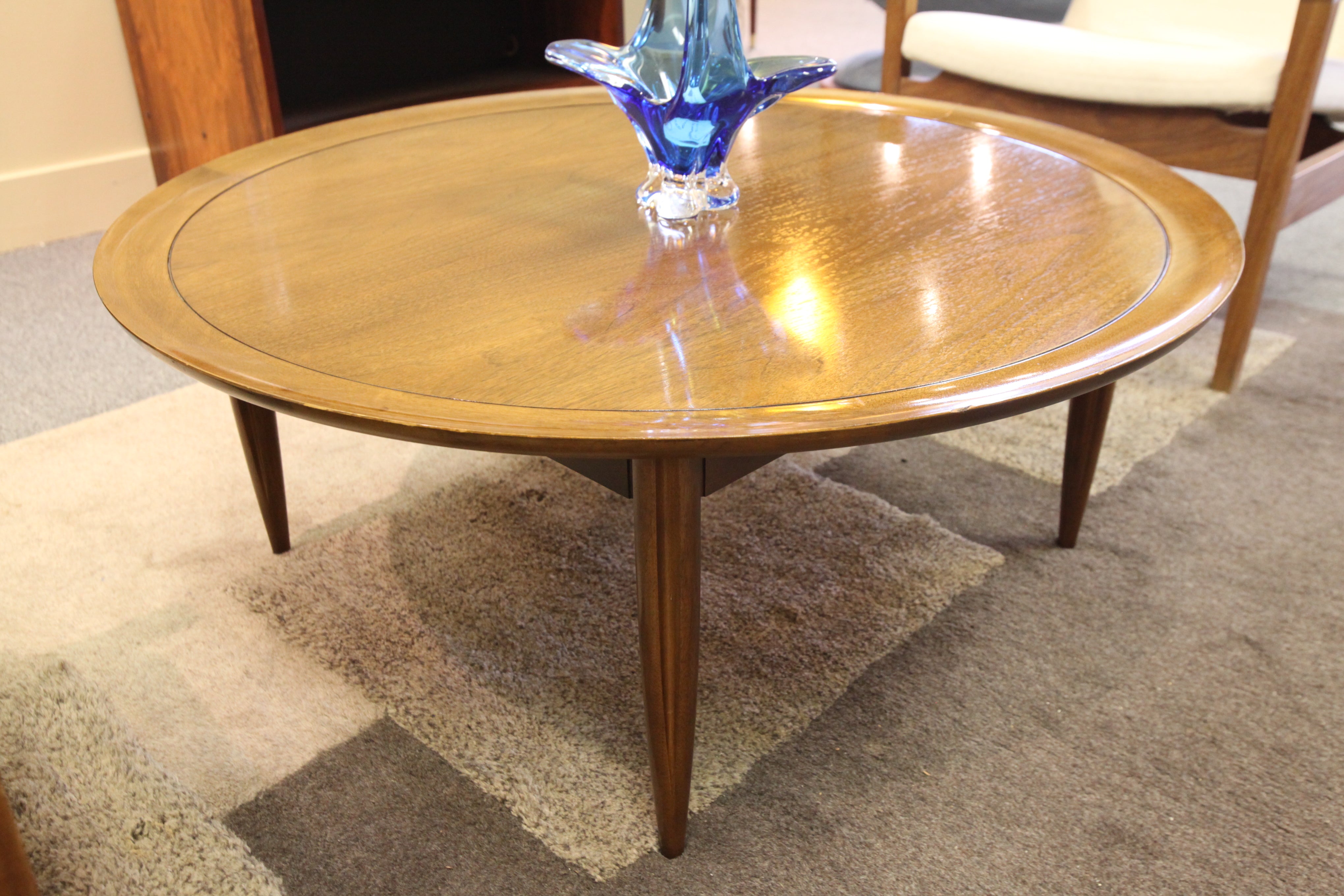 Round Deilcraft Walnut Coffee Table (38" Round x 15.25"H ...