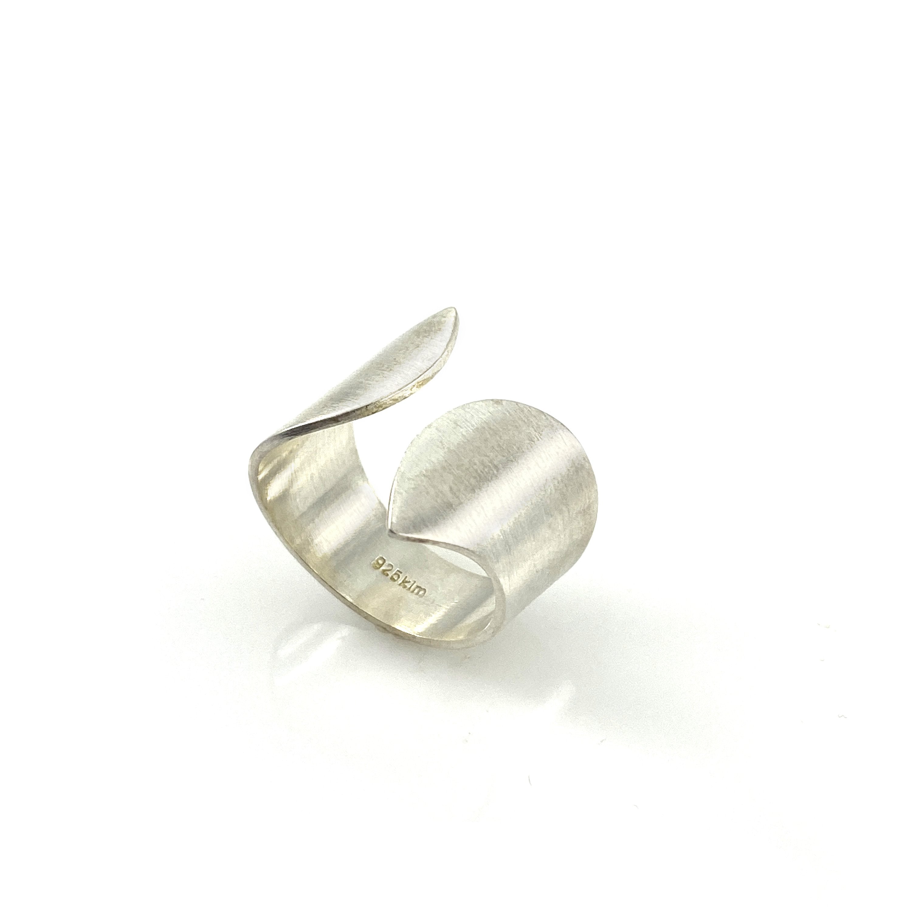 Silver Open Rounded Parallel Ring