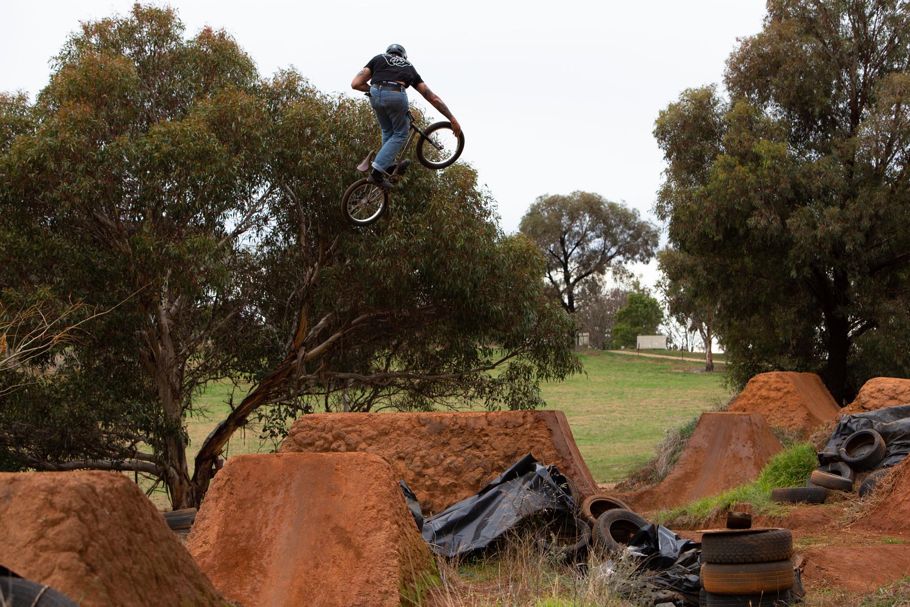 tyson jones peni bmx trails tiregrab