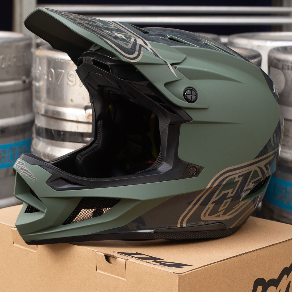 Troy Lee Designs D4 helmet Shadow Olive