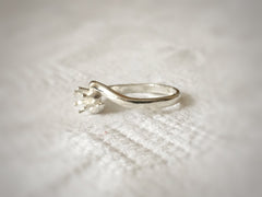 6 prong silver ring