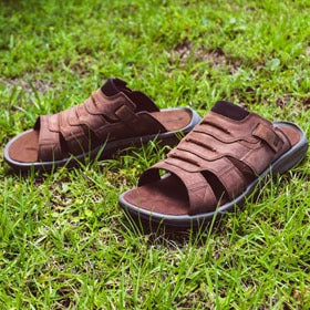 size 14 wide men's sandals