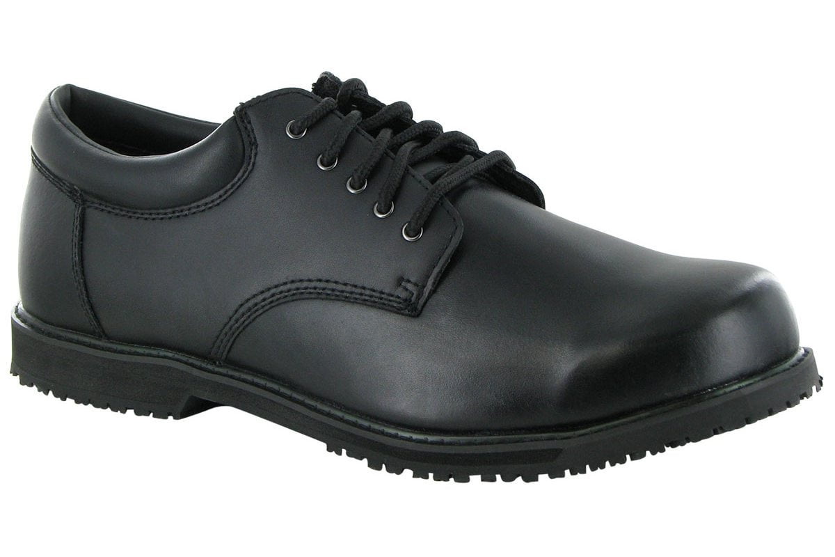 slip resistant oxford shoes