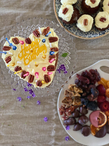 Humming bird cake with a figgy twist