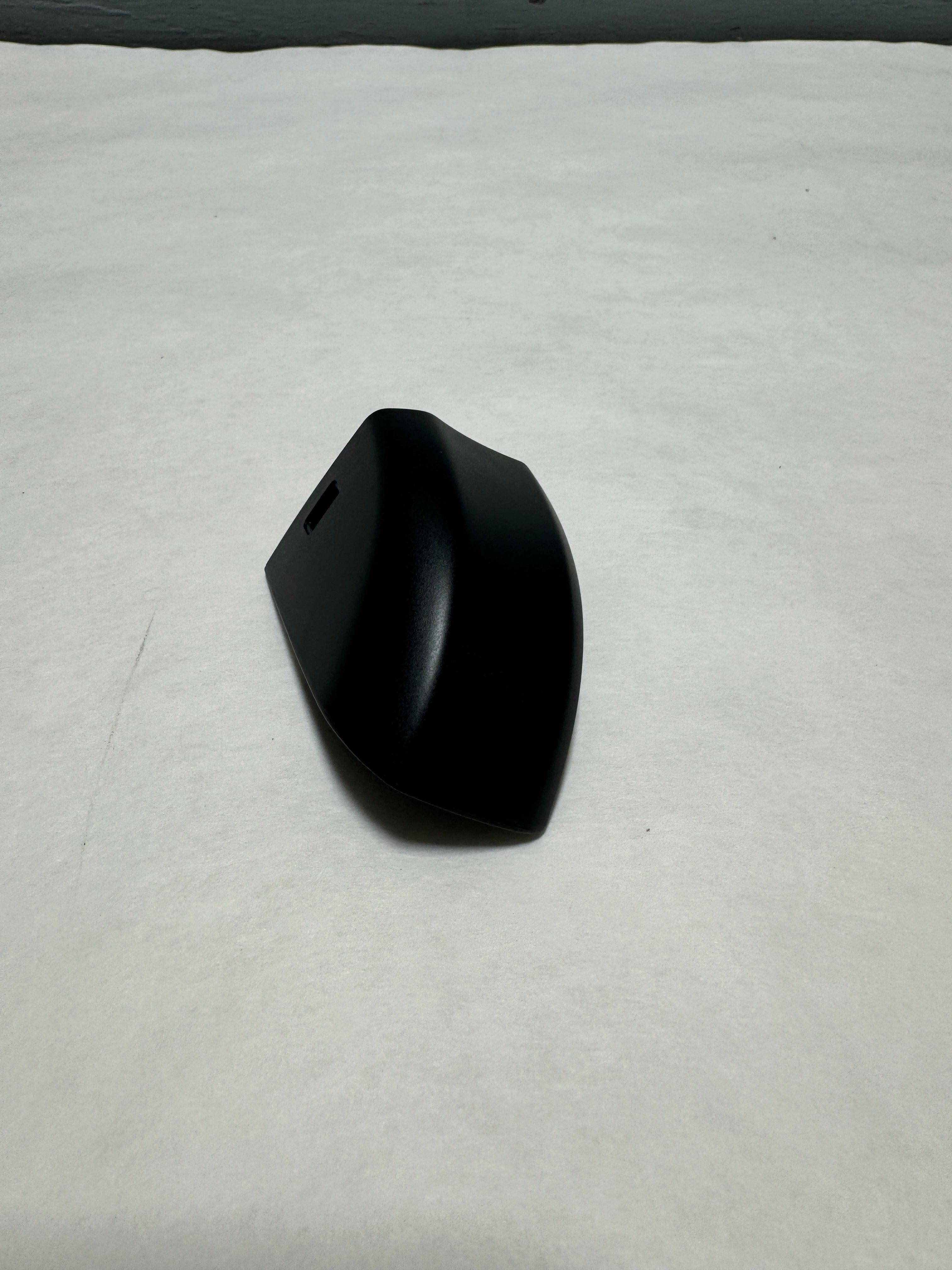 GM 2021 2024 Cadillac Escalade Driver Door Handle End Cap Unpainted For Illuminated Handle