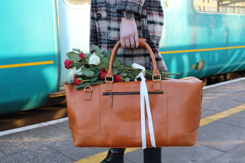 leather-holdall-romantic-getaway