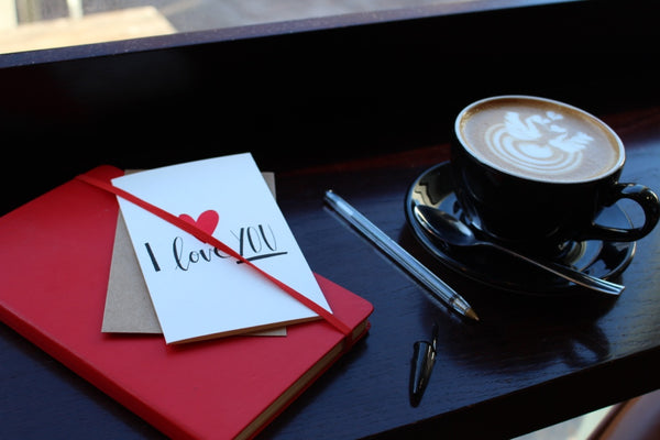 niche-lane-valentines-shoot-latte-art