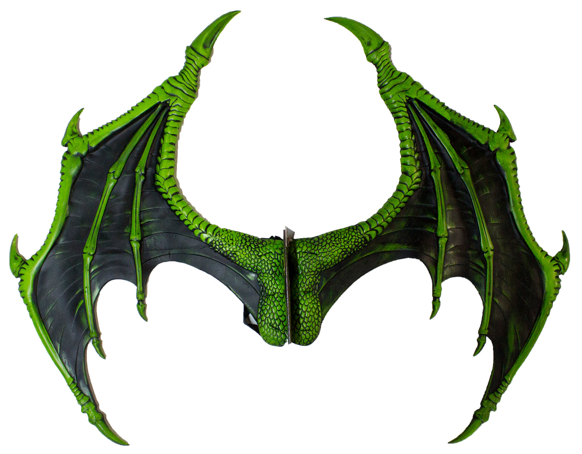 Зеленый дракон с крыльями