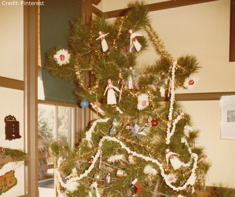 Popcorn covered tree