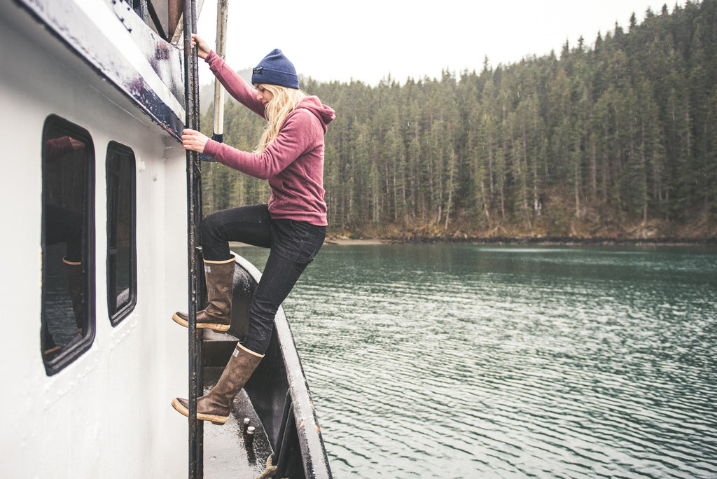  alaska fisherwomen salmon sisters boat ladder dovetail workwear