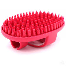 Rubber brushes for pets