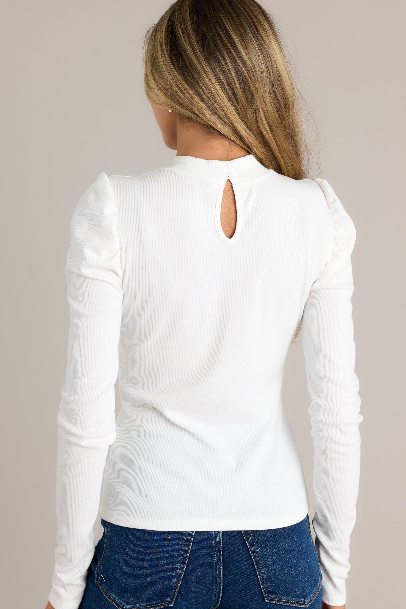 Chic Minimalist Long Sleeve Ribbed White Top