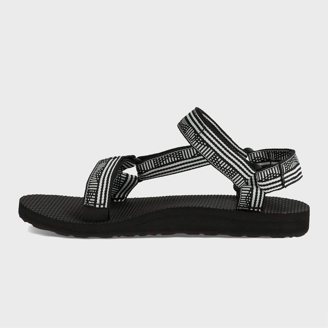 teva campo black and white