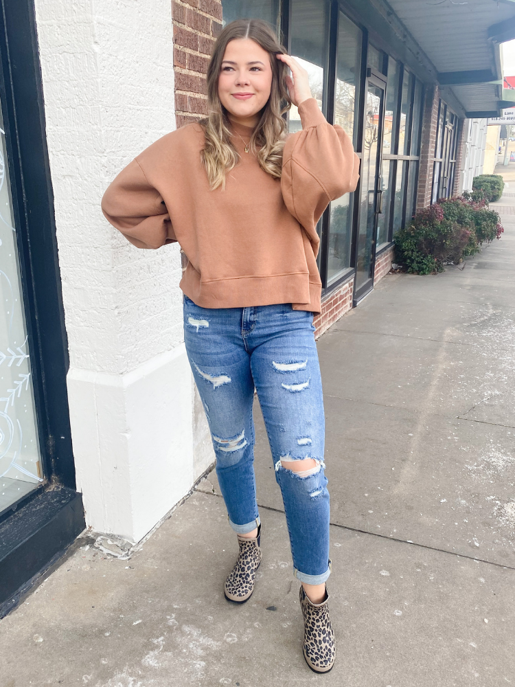 The Kinley Boyfriend Jeans – YellowHouse Market & Boutique