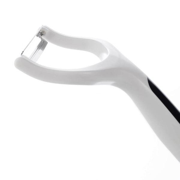 https://cdn.shopify.com/s/files/1/1710/5145/products/E950035-Zyliss-Smooth-Glide-Wide-Peeler-Side-Angle_600x.jpg?v=1604923648