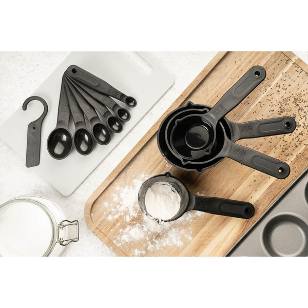 https://cdn.shopify.com/s/files/1/1710/5145/products/Fusion-Measuring-Cups-and-Spoons_600x.jpg?v=1657123269